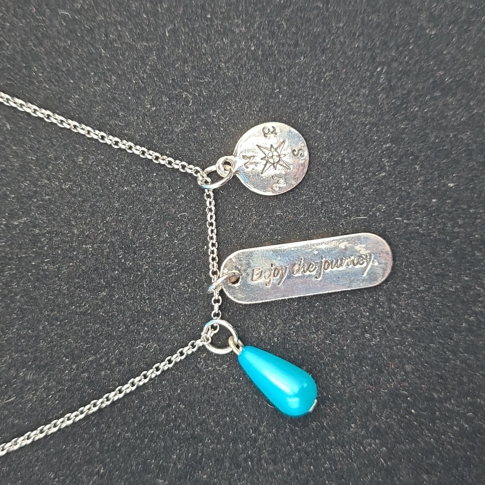 Glam & Glow Necklace & Bracelet Set "Enjoy The Journey" Compass Rose Adjustable - Picture 8 of 10